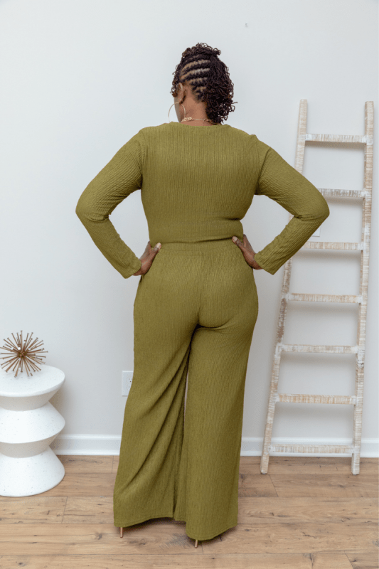 Crinkled & Chic Set (Reg & Plus Sizes) - What A Diva Wears Boutique